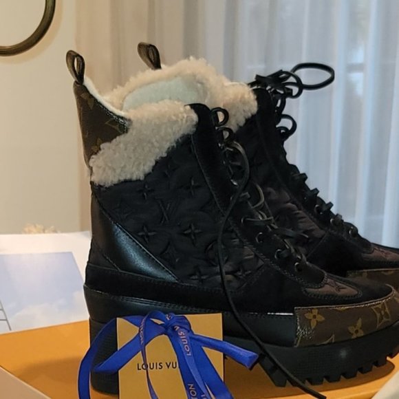 LOUIS VUITTON LAUREATE PLATFORM (Shearling) DESERT BOOT ...BELLA! - Picture 2 of 10